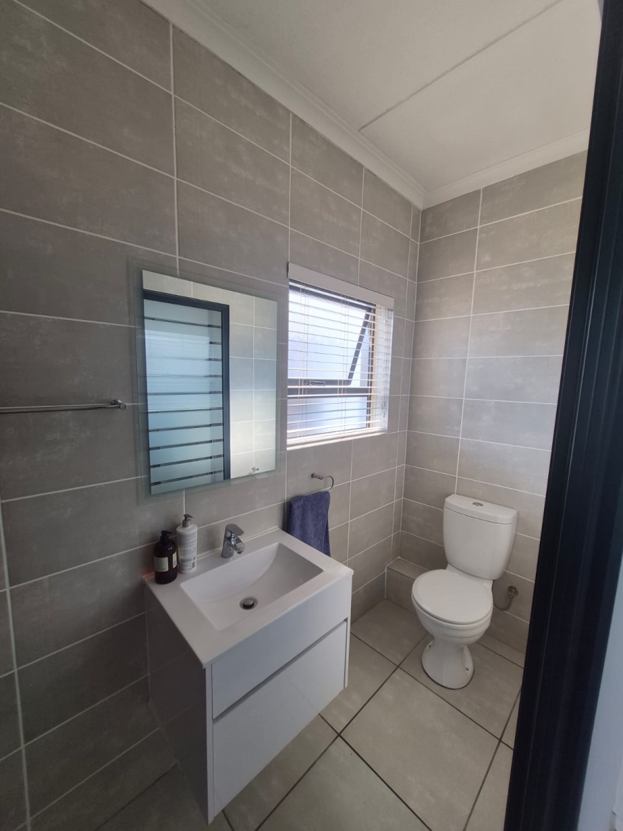 To Let 2 Bedroom Property for Rent in Ballito Central KwaZulu-Natal