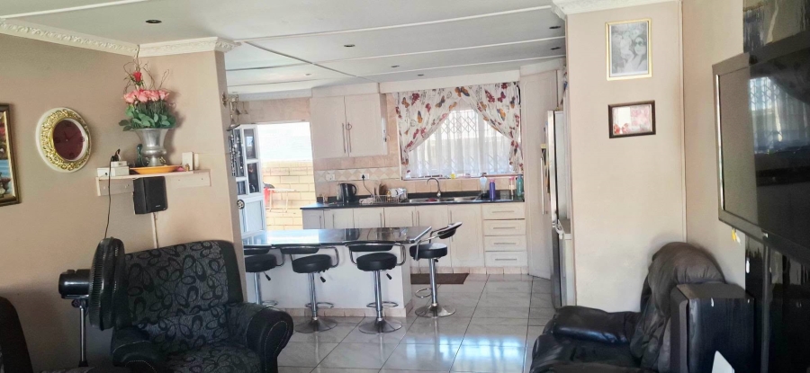 3 Bedroom Property for Sale in Newlands West KwaZulu-Natal