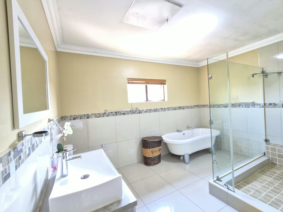 5 Bedroom Property for Sale in Mzingazi Golf Estate KwaZulu-Natal