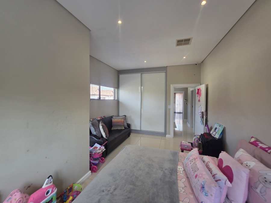 3 Bedroom Property for Sale in Izinga KwaZulu-Natal