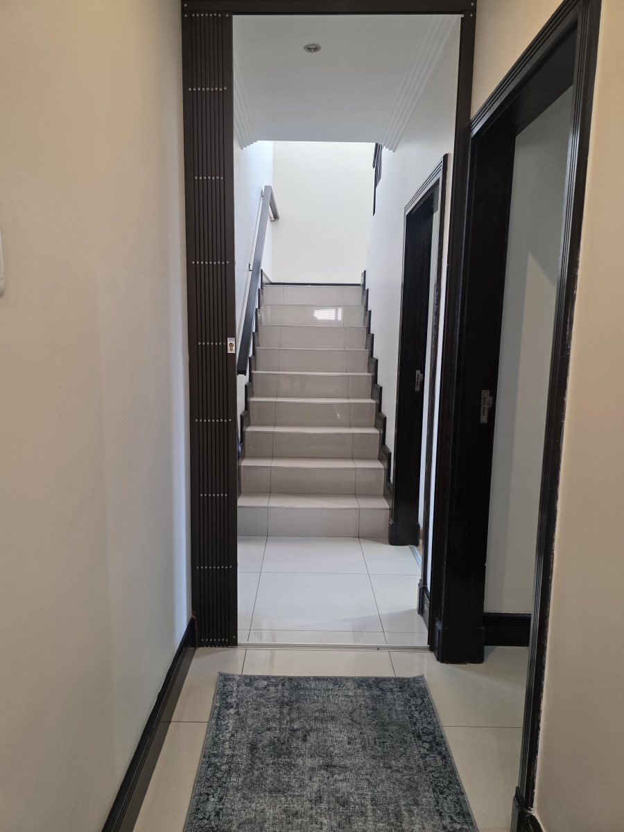 3 Bedroom Property for Sale in Izinga KwaZulu-Natal