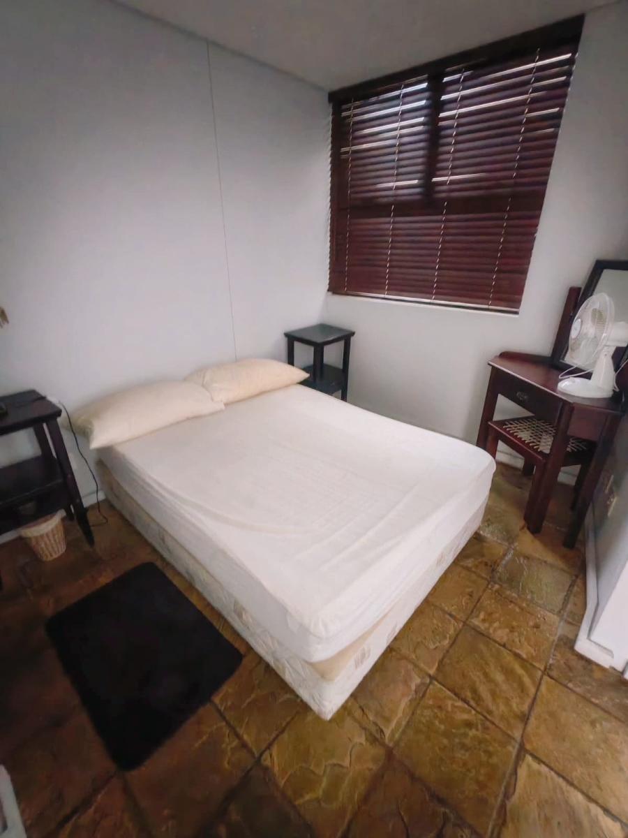1 Bedroom Property for Sale in Point Waterfront KwaZulu-Natal