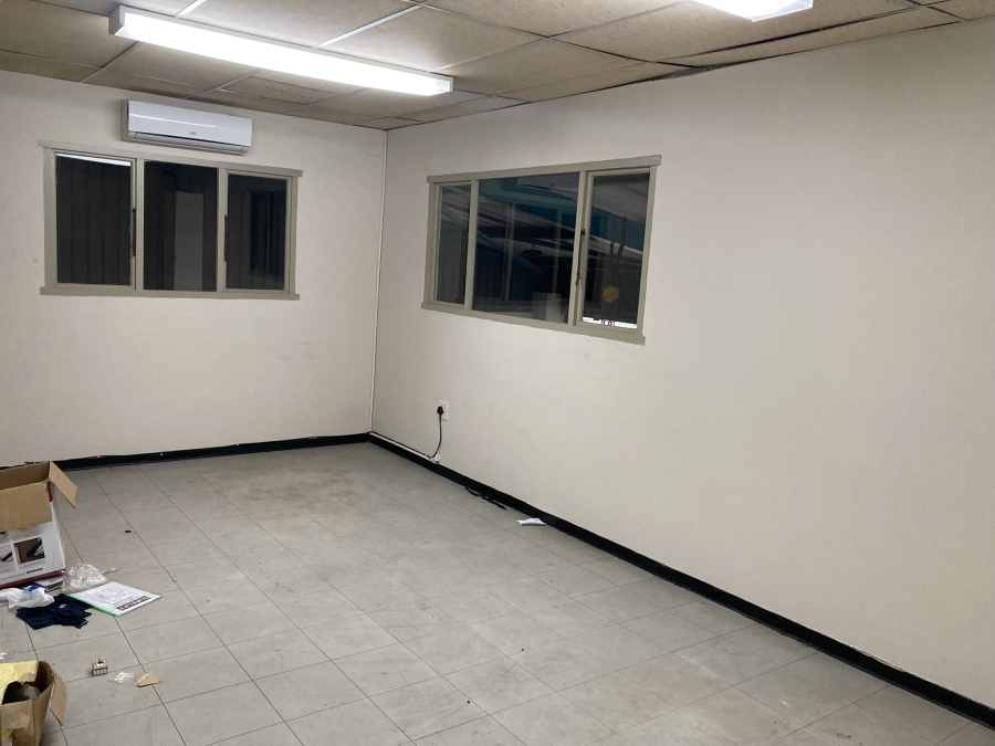 To Let Commercial Property for Rent in Westmead KwaZulu-Natal