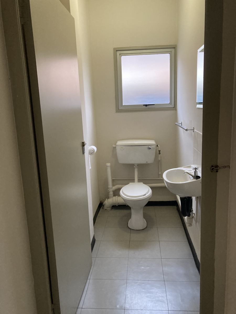 To Let Commercial Property for Rent in Westmead KwaZulu-Natal
