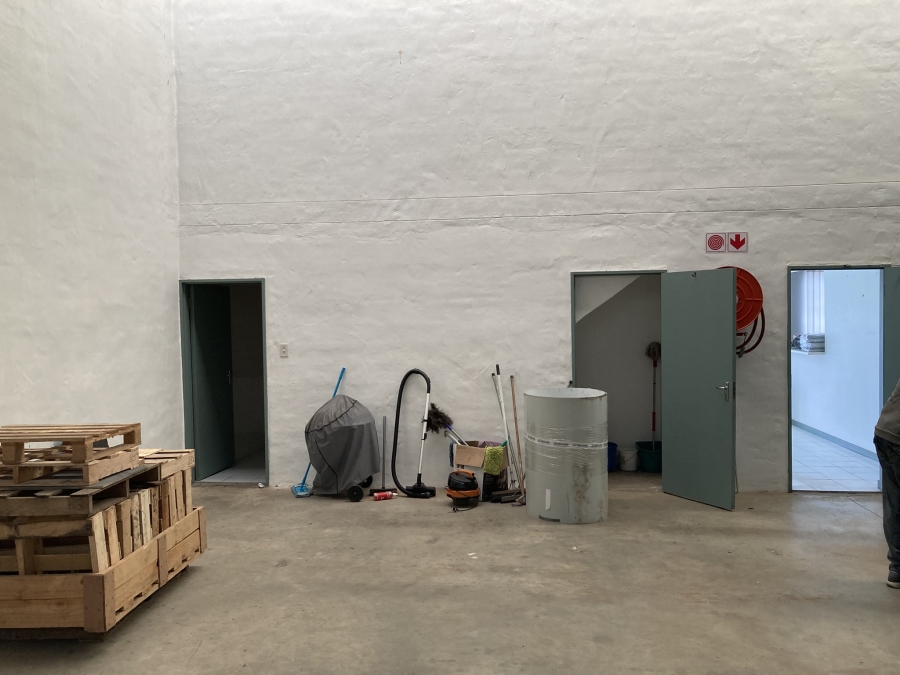 To Let Commercial Property for Rent in Westmead KwaZulu-Natal
