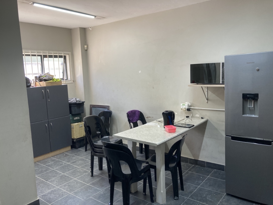To Let Commercial Property for Rent in Westmead KwaZulu-Natal