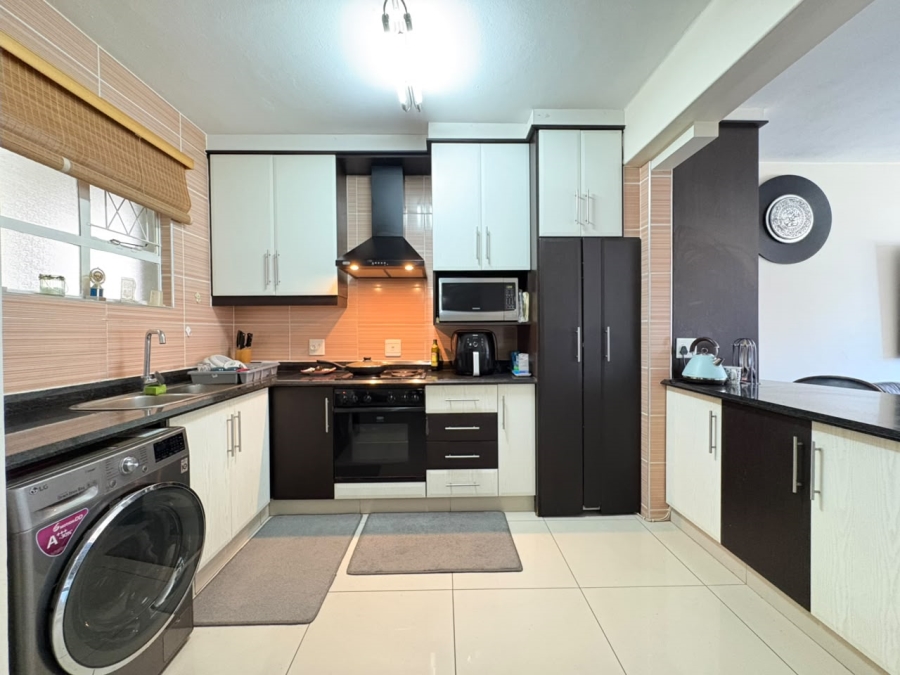 1 Bedroom Property for Sale in North Beach KwaZulu-Natal