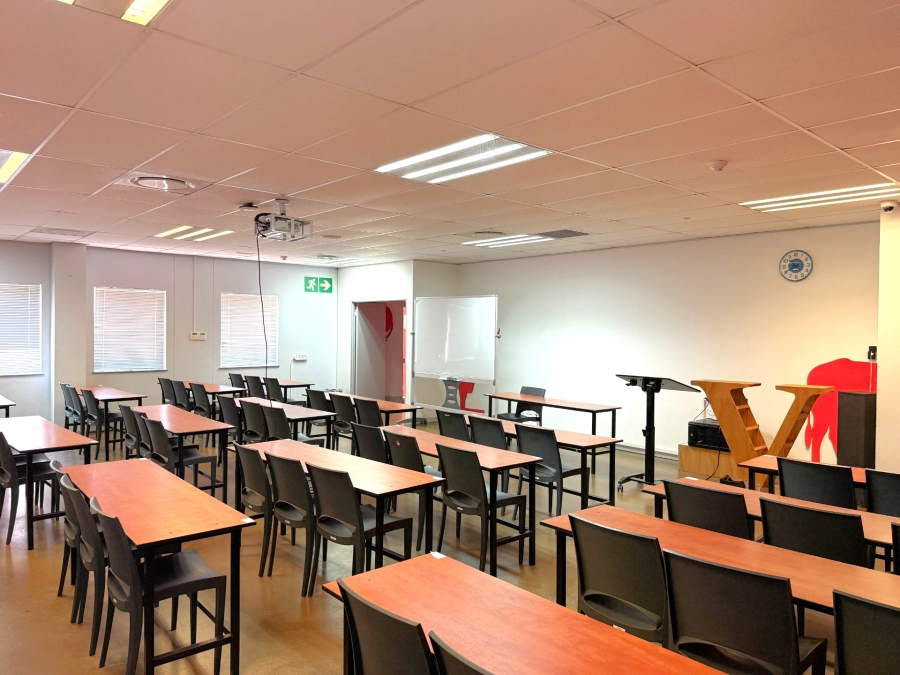 To Let Commercial Property for Rent in La Lucia KwaZulu-Natal