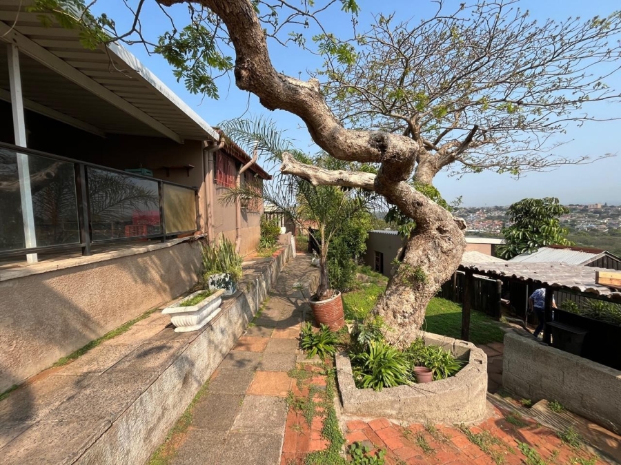 4 Bedroom Property for Sale in Brighton Beach KwaZulu-Natal