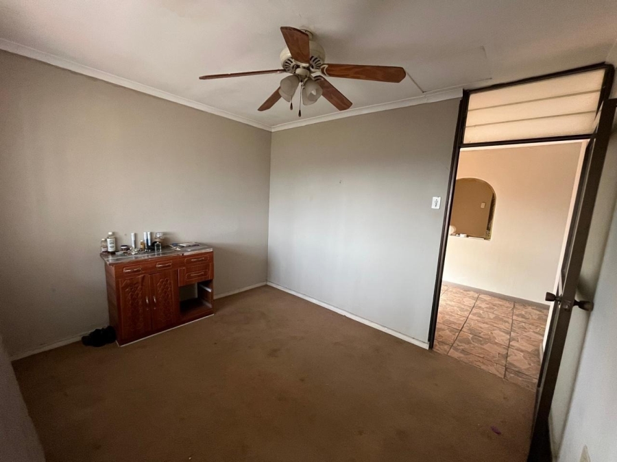 4 Bedroom Property for Sale in Brighton Beach KwaZulu-Natal