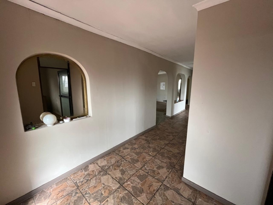 4 Bedroom Property for Sale in Brighton Beach KwaZulu-Natal
