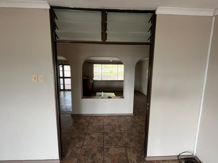 4 Bedroom Property for Sale in Brighton Beach KwaZulu-Natal