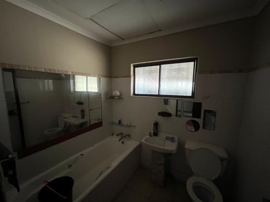 4 Bedroom Property for Sale in Brighton Beach KwaZulu-Natal