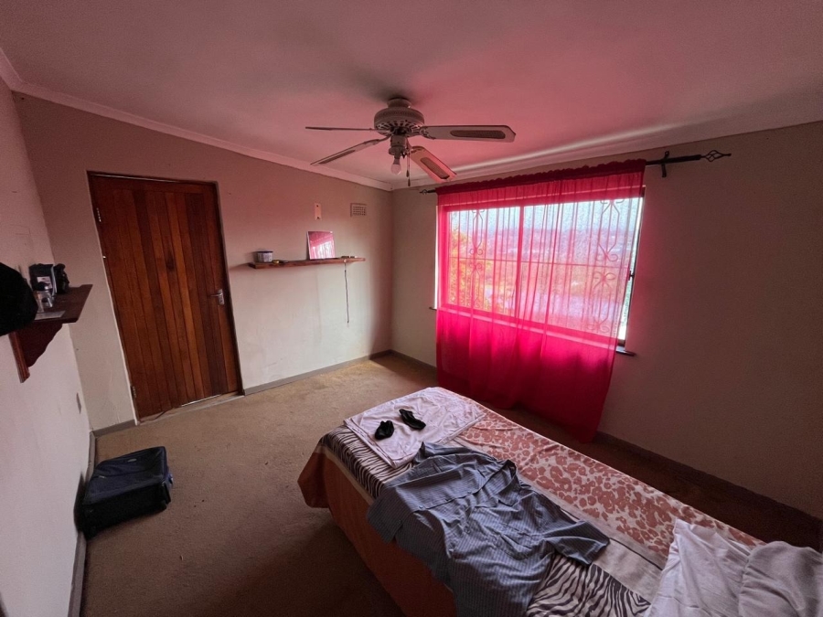 4 Bedroom Property for Sale in Brighton Beach KwaZulu-Natal