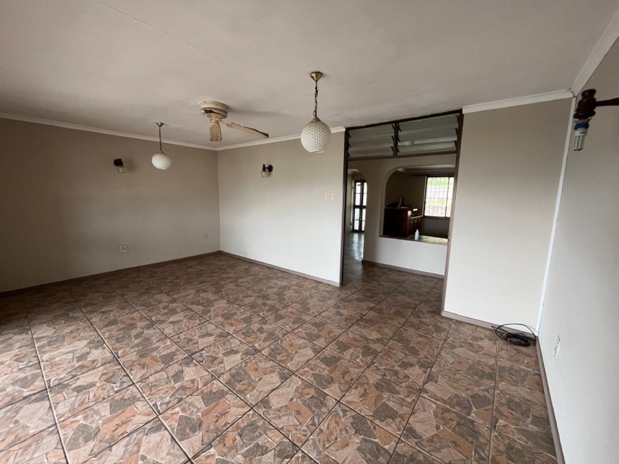 4 Bedroom Property for Sale in Brighton Beach KwaZulu-Natal