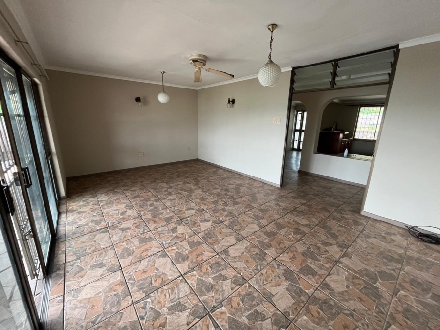 4 Bedroom Property for Sale in Brighton Beach KwaZulu-Natal