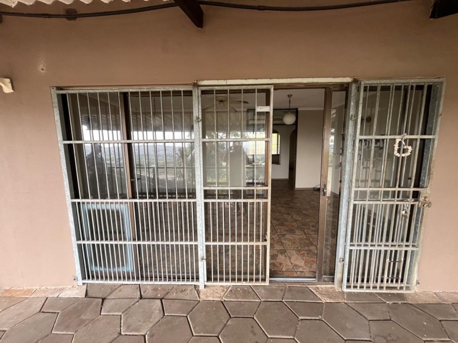 4 Bedroom Property for Sale in Brighton Beach KwaZulu-Natal