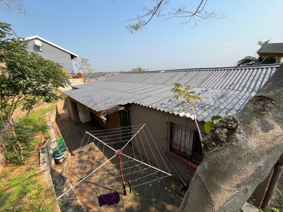 4 Bedroom Property for Sale in Brighton Beach KwaZulu-Natal