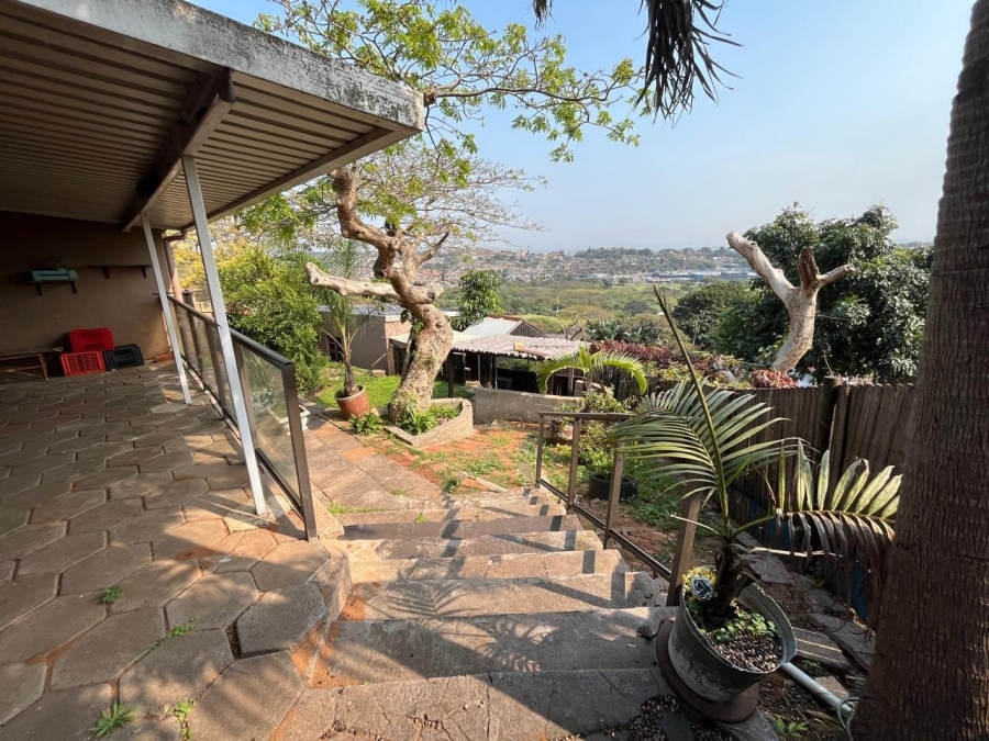 4 Bedroom Property for Sale in Brighton Beach KwaZulu-Natal