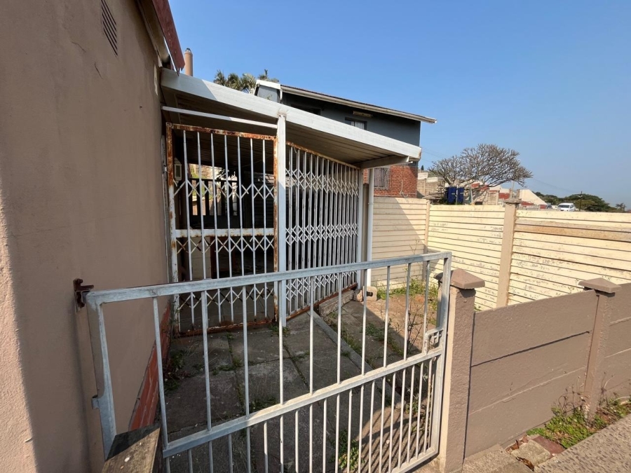 4 Bedroom Property for Sale in Brighton Beach KwaZulu-Natal