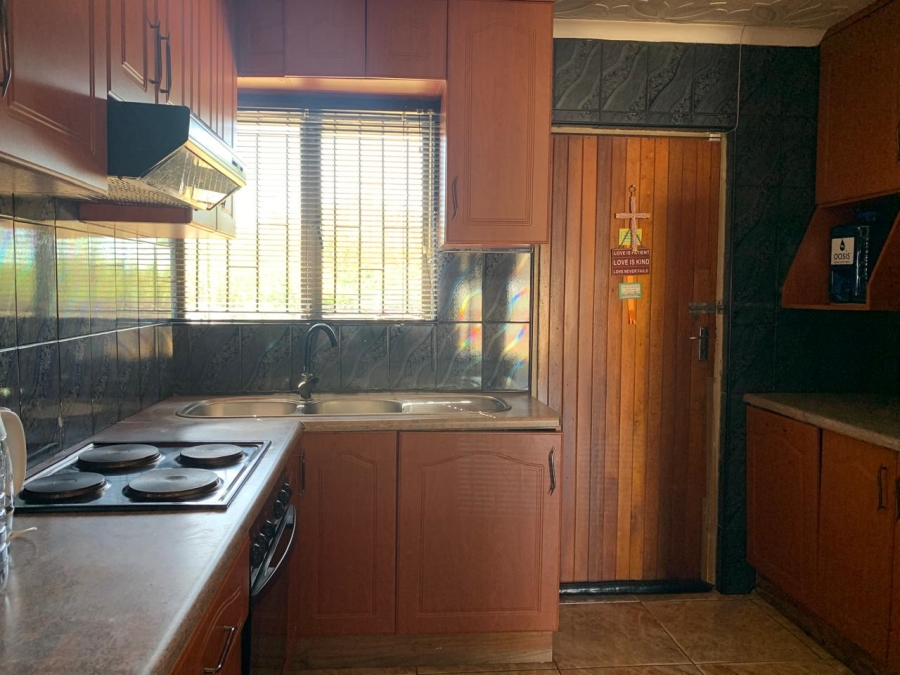 To Let 2 Bedroom Property for Rent in Brackenham KwaZulu-Natal