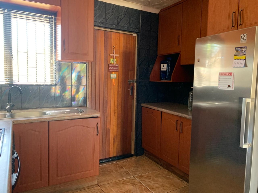 To Let 2 Bedroom Property for Rent in Brackenham KwaZulu-Natal