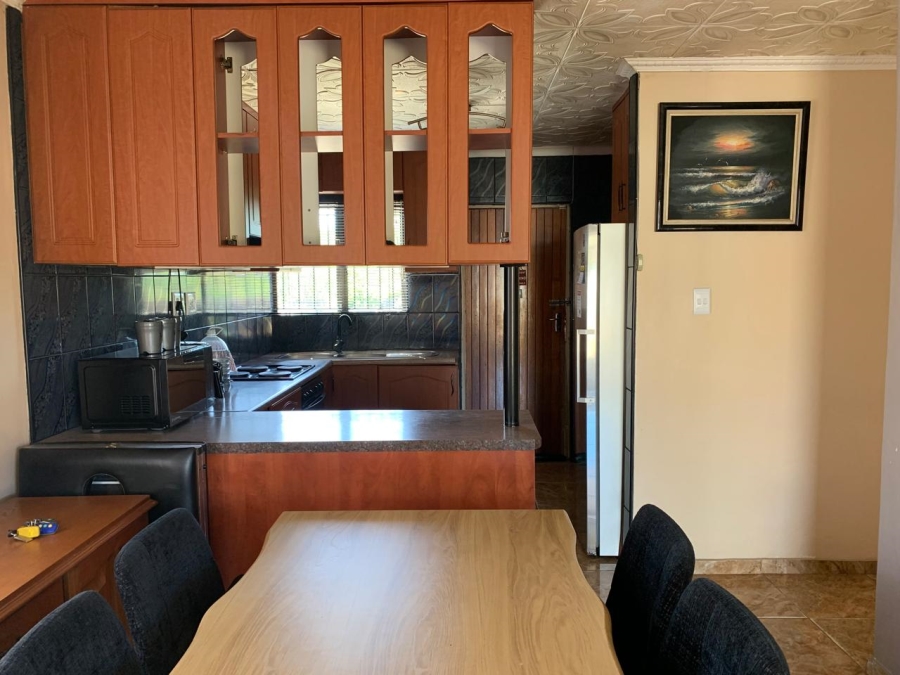To Let 2 Bedroom Property for Rent in Brackenham KwaZulu-Natal