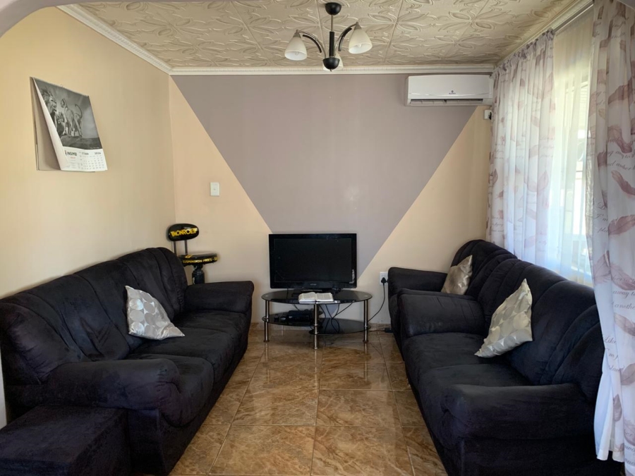 To Let 2 Bedroom Property for Rent in Brackenham KwaZulu-Natal