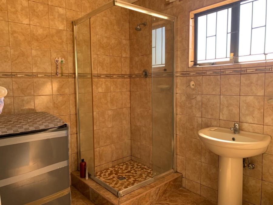 To Let 2 Bedroom Property for Rent in Brackenham KwaZulu-Natal