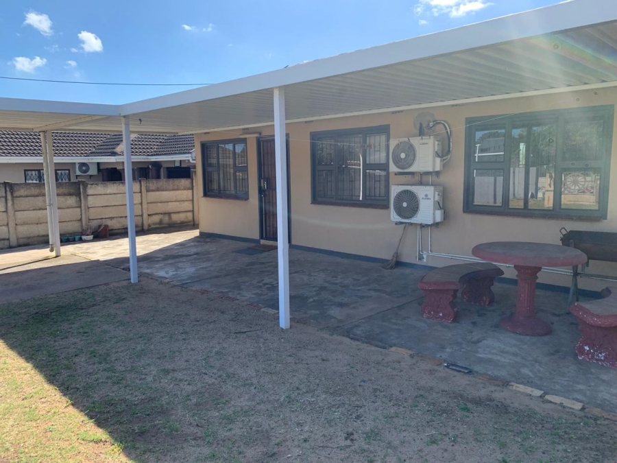 To Let 2 Bedroom Property for Rent in Brackenham KwaZulu-Natal