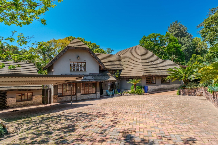 4 Bedroom Property for Sale in Kloof KwaZulu-Natal