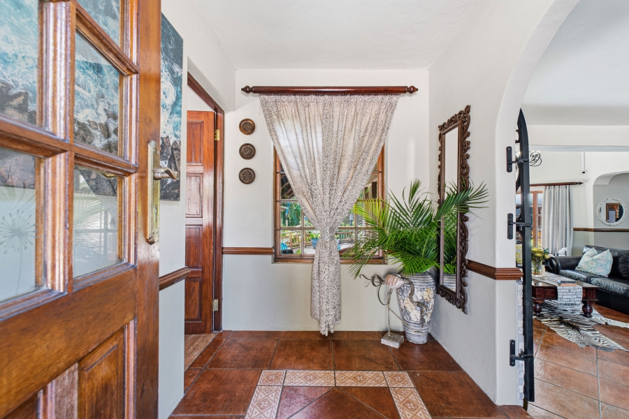 4 Bedroom Property for Sale in Kloof KwaZulu-Natal