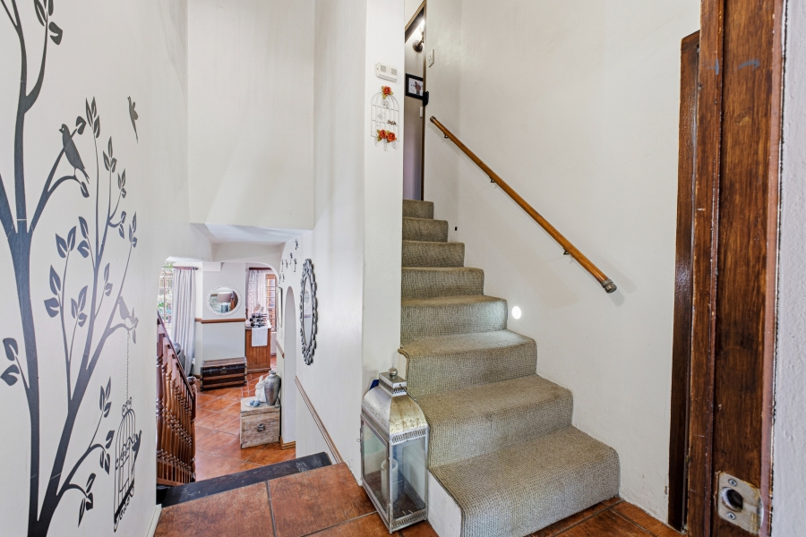 4 Bedroom Property for Sale in Kloof KwaZulu-Natal