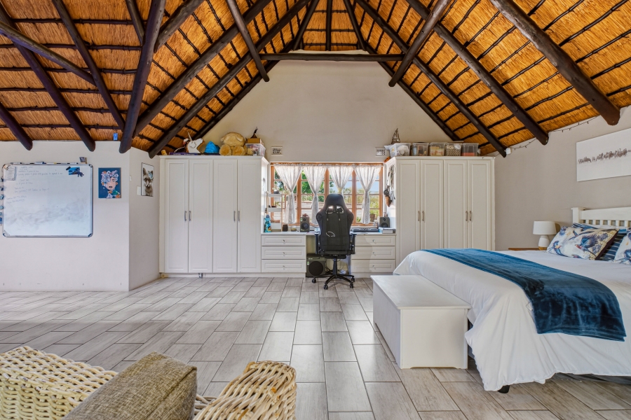 4 Bedroom Property for Sale in Kloof KwaZulu-Natal