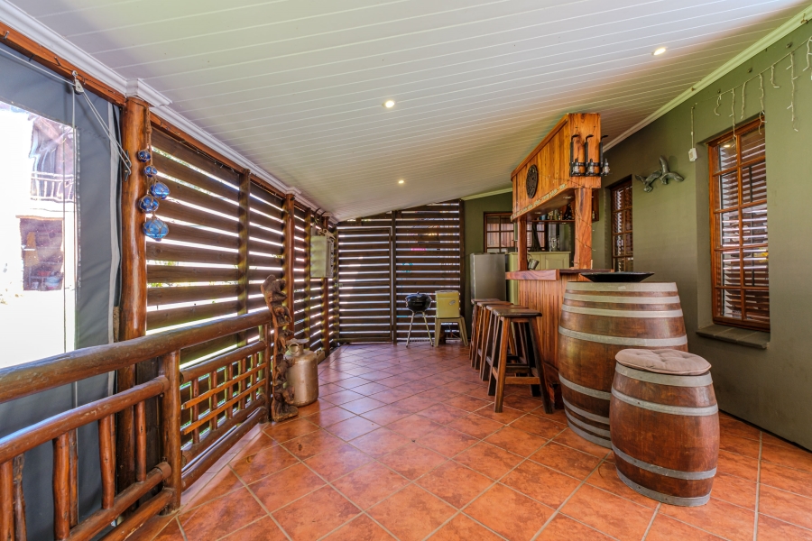 4 Bedroom Property for Sale in Kloof KwaZulu-Natal