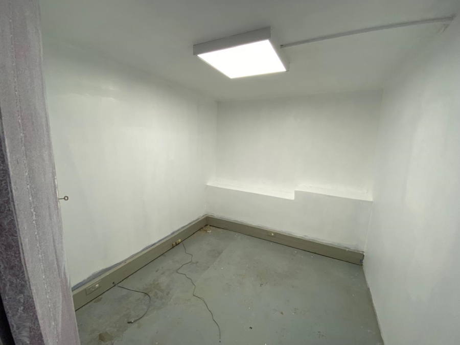To Let Commercial Property for Rent in Greyville KwaZulu-Natal