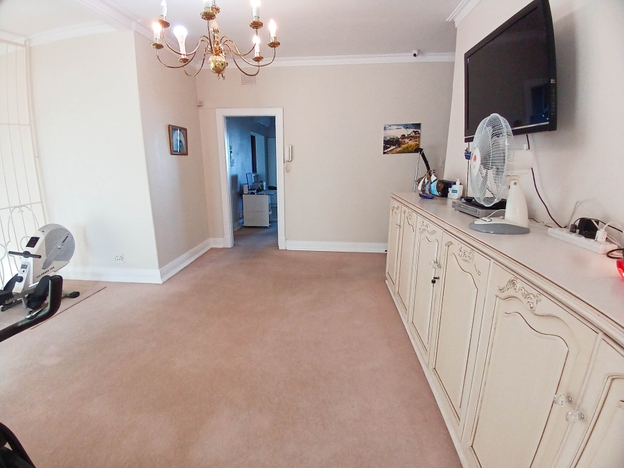 6 Bedroom Property for Sale in Morningside KwaZulu-Natal