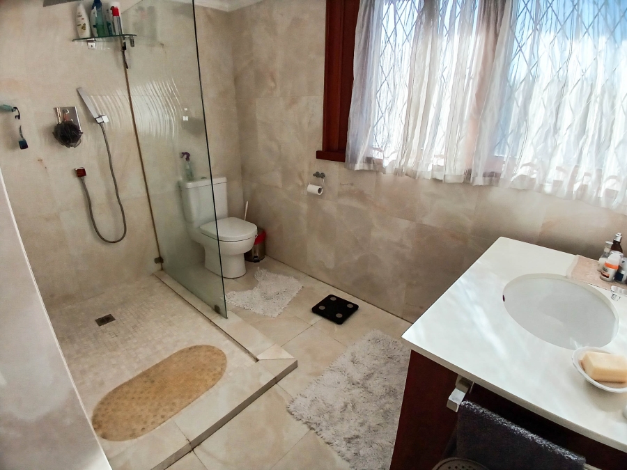 6 Bedroom Property for Sale in Morningside KwaZulu-Natal