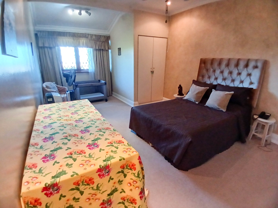 6 Bedroom Property for Sale in Morningside KwaZulu-Natal