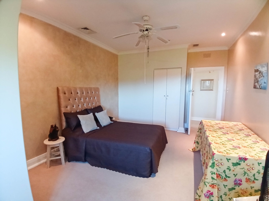 6 Bedroom Property for Sale in Morningside KwaZulu-Natal