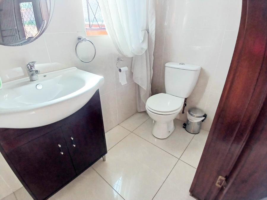 6 Bedroom Property for Sale in Morningside KwaZulu-Natal