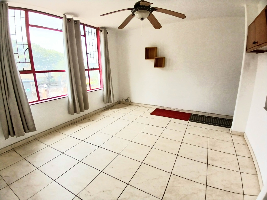 2 Bedroom Property for Sale in Glenwood KwaZulu-Natal