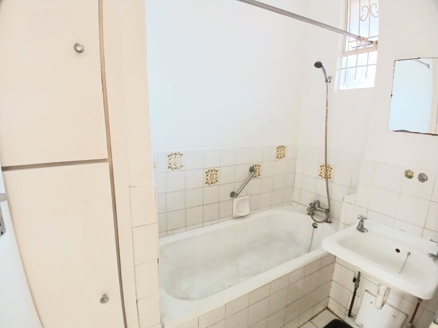 2 Bedroom Property for Sale in Glenwood KwaZulu-Natal