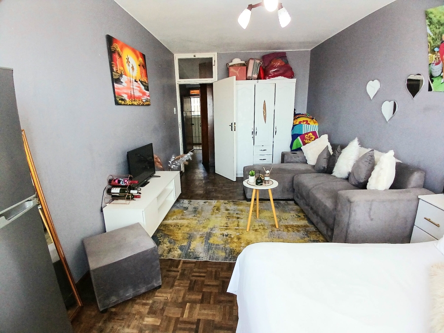 1 Bedroom Property for Sale in Durban Central KwaZulu-Natal