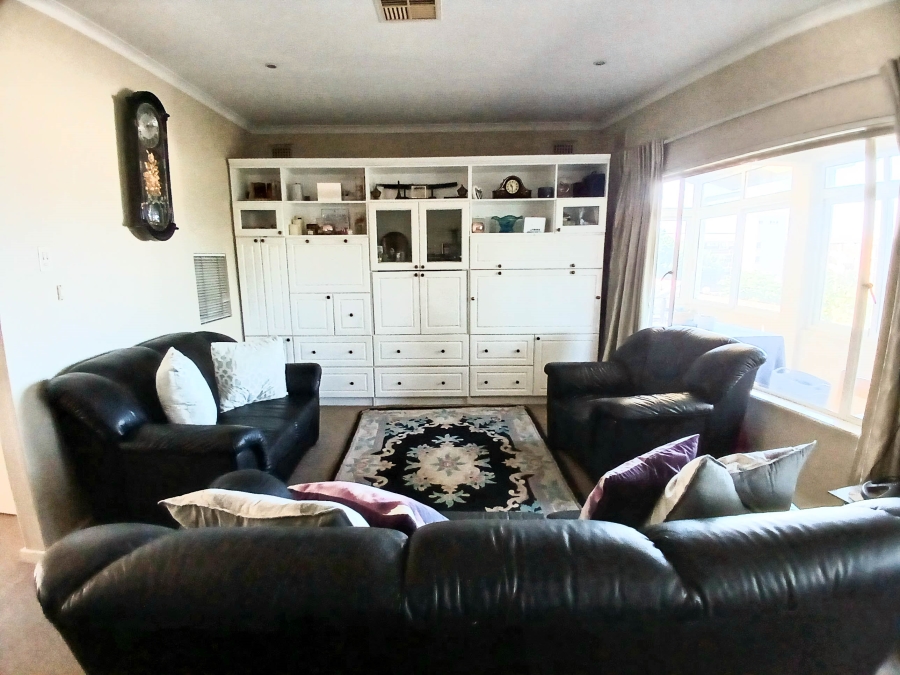 3 Bedroom Property for Sale in Glenwood KwaZulu-Natal