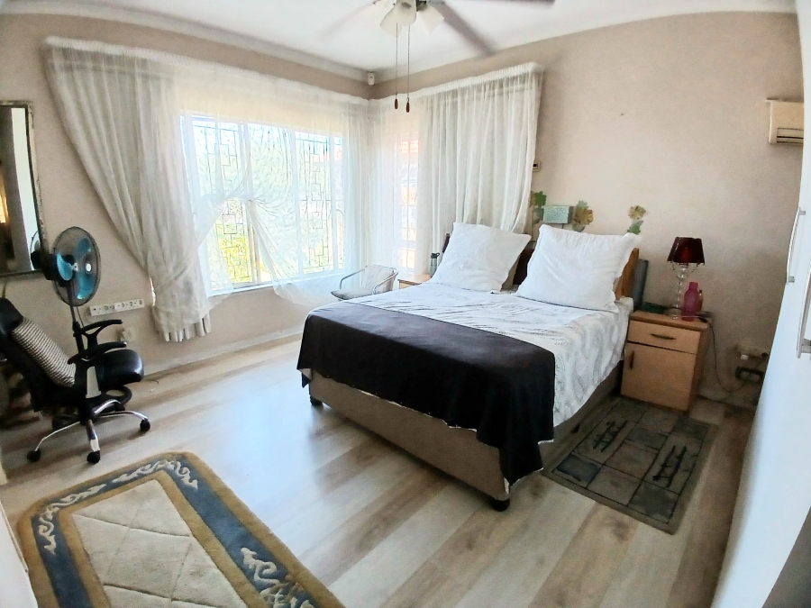 3 Bedroom Property for Sale in Glenwood KwaZulu-Natal