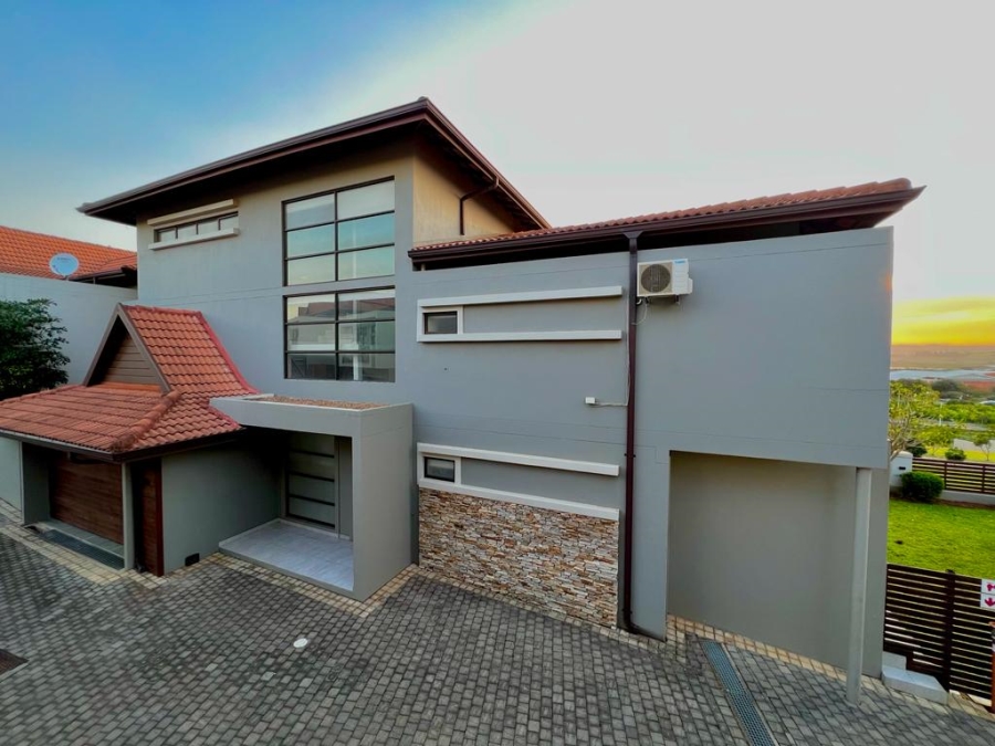 6 Bedroom Property for Sale in Izinga KwaZulu-Natal