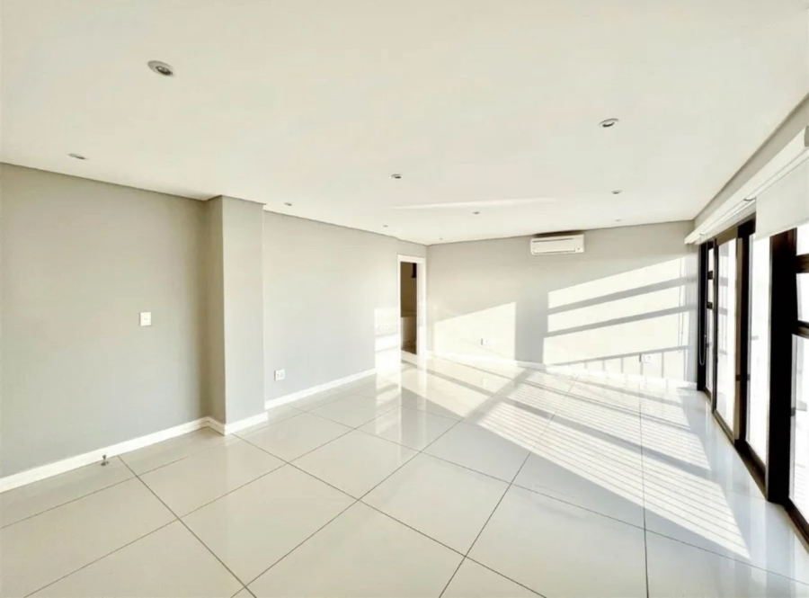 6 Bedroom Property for Sale in Izinga KwaZulu-Natal