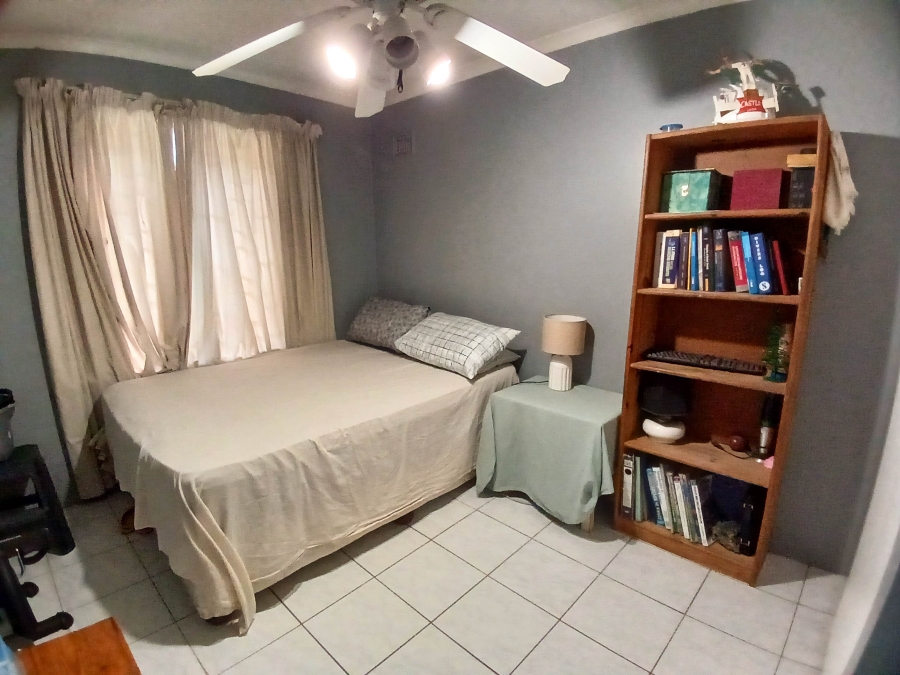 2 Bedroom Property for Sale in Sherwood KwaZulu-Natal