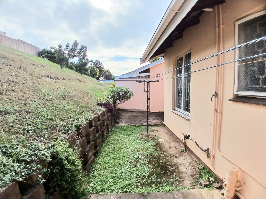 2 Bedroom Property for Sale in Sherwood KwaZulu-Natal